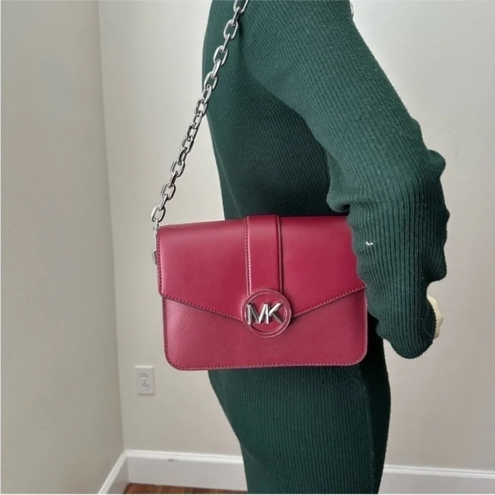 Michael Kors Carmen Convertible Shoulder Bag Crossbody Leather mulberry color